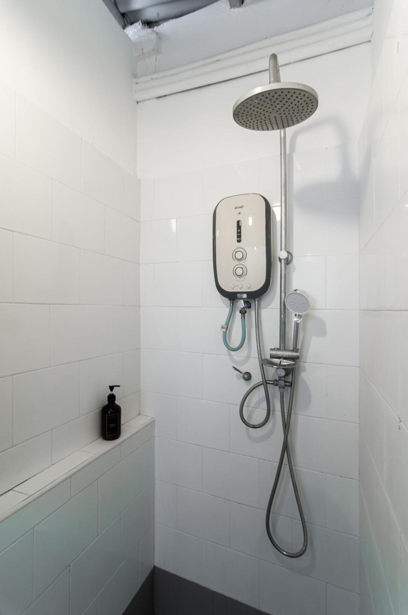 Aayu Melayu George Town Penang Hotel Екстериор снимка